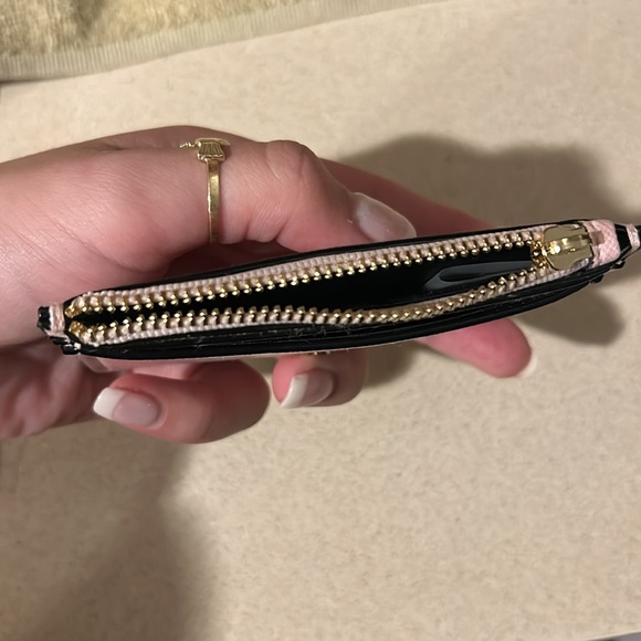 victoria’s secret card holder - Picture 3 of 3